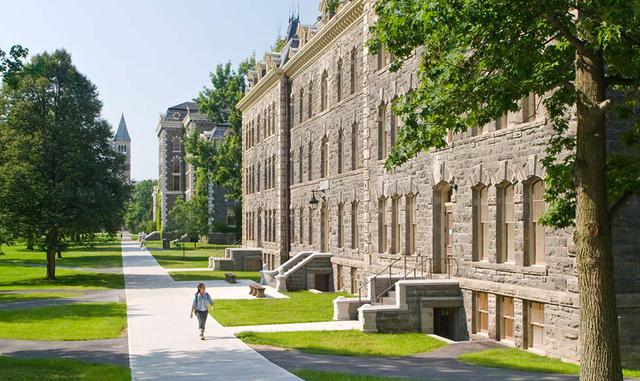 FOTO 19 | Universidad de Cornell, Estados Unidos. Número de estudiantes: 21,850. Porcentaje de estudiantes internacionales: 24%. Proporción entre hombres y mujeres: 49/51
