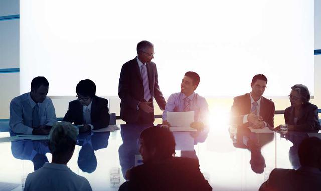 Definir prioridades. Si el director no tiene la capacidad de priorizar los aspectos importantes y generadores de valor para la organización, se pierden oportunidades muy grandes para la empresa.