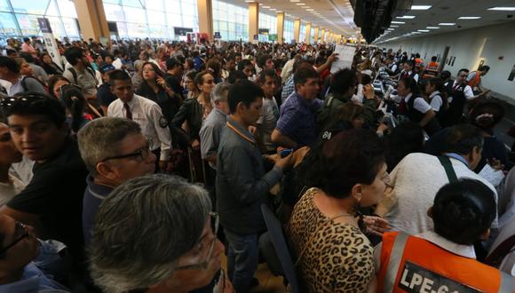MTC explicó que se están tomando acciones ante la cancelación y retrasos en vuelos en el aeropuerto Jorge Chávez. (Foto: Miguel Bellido/El Comercio)