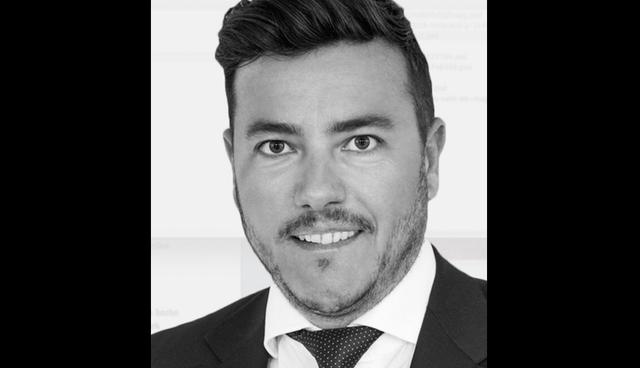 FOTO 3 | Durante su adolescencia, Rene Benko trabajó como asistente de un promotor inmobiliario en Innsbruck, Austria, lo que le hizo perder tanto tiempo de estudio en la escuela secundaria que no pudo graduarse. Pero valió la pena. Aprovechando esa experiencia, a los 22 años fundó la compañía que ha crecido hasta convertirse en Signa, una empresa de inversión que posee almacenes y restaurantes en Alemania y que tiene 16.000 millones de dólares en activos.