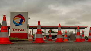 Protesta afecta abastecimiento de combustible en Francia