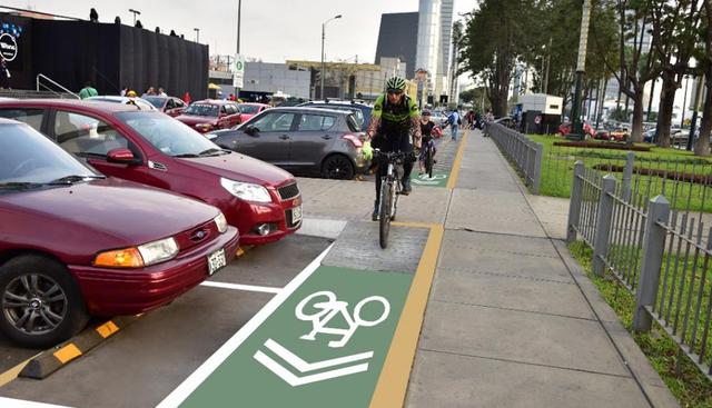 FOTO 3 | ¿Me conviene movilizarme en bicicleta? Lima es una de las capitales con mayor congestión vehicular en América Latina. Según el observatorio Lima Cómo Vamos, en el 2018, el 51.3% de limeños consideró que esto era lo que más afectaba su calidad de vida. En este escenario, la bicicleta, se perfila como la mejor alternativa de transporte sostenible el cual se vincula directamente no solo a la reducción de la problemática vial, sino también al cuidado del medio ambiente. En marco a ello, para las personas que están en busca de una vivienda y son amantes del montar bicicleta, Properati Perú lanzó un landing page exclusiva para encontrar el hogar de sus sueños cerca de las principales ciclovías en Lima Metropolitana: www.properati.com.pe/bici. (Foto: Municipalidad de San Isidro)