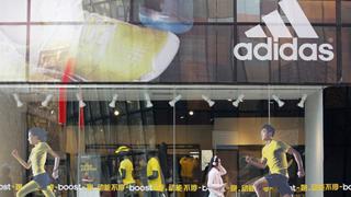 Adidas aumentará gasto en marketing y prevé baja en márgenes