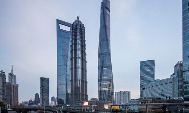 FOTO 12 | Su costo de construcción de US$ 2,400 millones, según el sitio web de información de propiedades Emporis.com, se compara con los US$ 3,900 millones del One World Trade Center en Nueva York, que tiene 3 millones de pies cuadrados de espacio de oficinas.