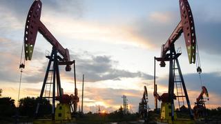 Depósitos al límite y vencimiento de contratos, causas del desplome del WTI