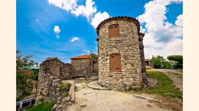 Otra curiosidad es que en un inicio el nombre de esta pequeña ciudad era Cholm en lugar de Hum, el cual derivaba del nombre italiano Colmo. (Foto:  xbrchx/123RF)