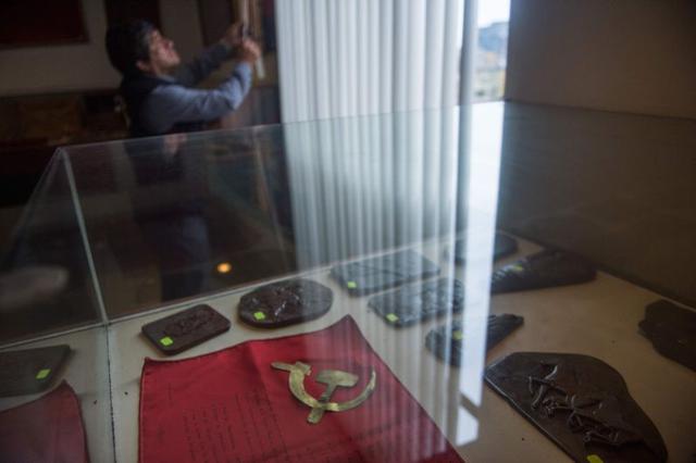 Se refiere al Movimiento por Amnistía y Derechos Fundamentales, una organización de familiares de guerrilleros presos que la policía considera un brazo político de Sendero Luminoso, al igual que el Frente por la Unidad y Defensa del Pueblo (Fudepp), grupo