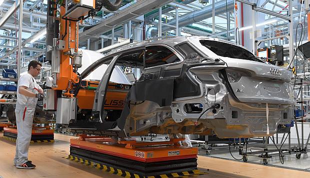 El gobierno de Trump ha dicho que podría imponer aranceles de hasta 25% a&nbsp;autos y autopartes importados de Europa.&nbsp;(Foto: AFP)