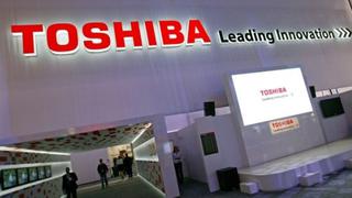 Acciones de Toshiba caen casi un 10% por reporte de investigación en EE.UU.