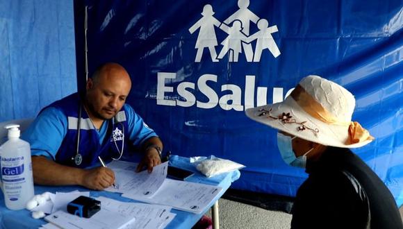 Desempleados que hayan aportado a EsSalud, pueden recibir atención hasta por un año. Foto: Essalud