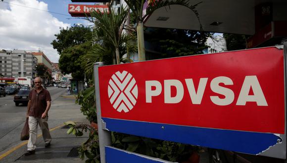 Foto 2 | Esas medidas prohíben a ciudadanos y empresas estadounidense transar bonos de Venezuela y su petrolera PDVSA, justo cuando el mandatario busca renegociar la deuda externa, de unos US$ 150,000 millones.
