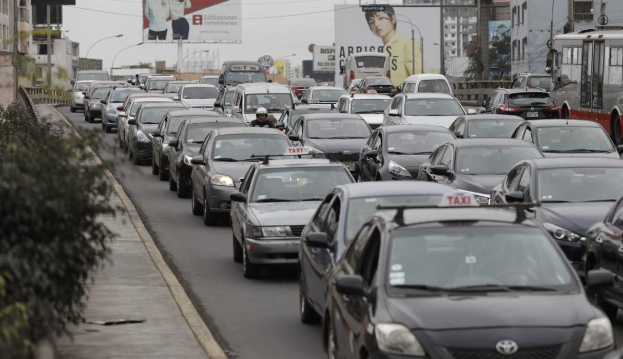 El parque automotor del país tiene 13 años de antigüedad. (Foto: GEC)