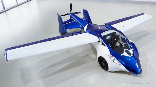 AeroMobil 3.0: Es el vehículo con mayor avance, tanto que la empresa creadora, de origen eslovaca, ha anunciado que estará disponible a la venta en el 2017 a un  precio aún no disponible, pero será superior a varios cientos de miles de dólares.