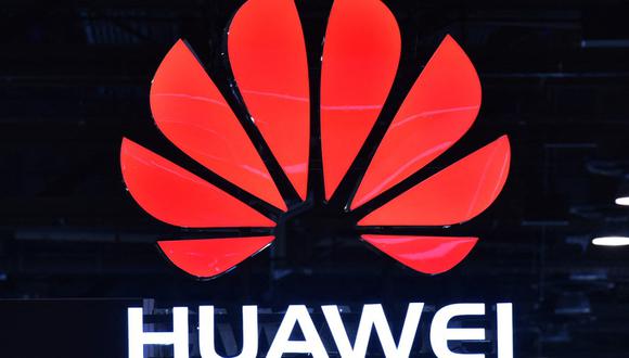 Huawei niega las acusaciones de que la utilización de sus redes implique riesgos de espionaje por parte de China. (Photo by MANDEL NGAN / AFP)