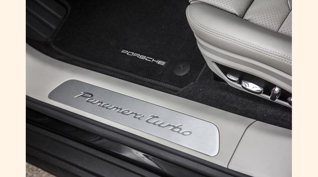El Porsche Panamera Turbo 2017 se siente como un Porsche más “real” que el Cayenne, que se vende más, y está más cerca del 911 que cualquiera de sus predecesores.