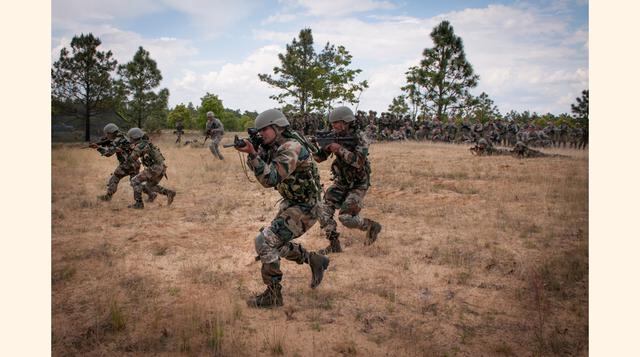 Indian Armed Forces. Las Fuerzas Armadas de India está considerada entre las más poderosas del mundo. Emplea a 1.3 millones de personas. (Foto: Wikipepodoia)