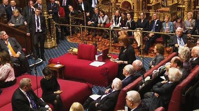 1 de marzo. La Cámara de los Lores aprueba la enmienda a la ley del Brexit que garantiza los derechos de los ciudadanos comunitarios.