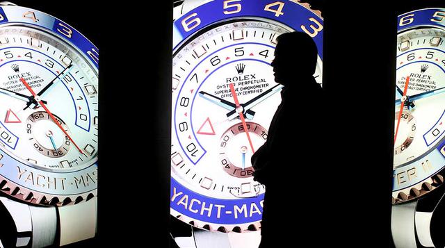 Dicho esto: los anticipos que siguen abundan en sofisticaciones y virtuosismos decorativos aplicados a relojes de tourbillón. Respecto de lo que se lleva en las muñecas, estas compañías relojeras entienden la importancia de una primera impresión.