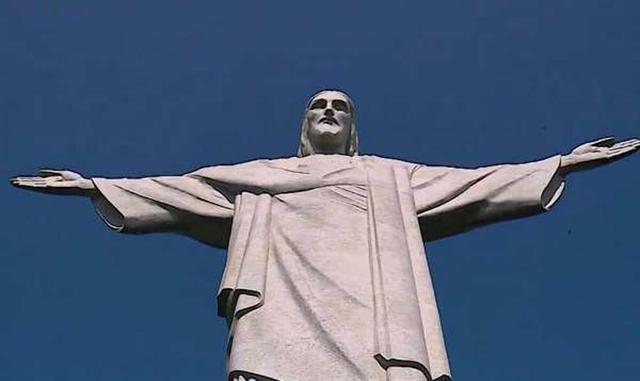 CRISTO REDENTOR, BRASIL. ¿Sabías qué? El Cristo Redentor está ubicado en la Floresta de Tijuca, la segunda mayor floresta urbana y replantada del mundo.