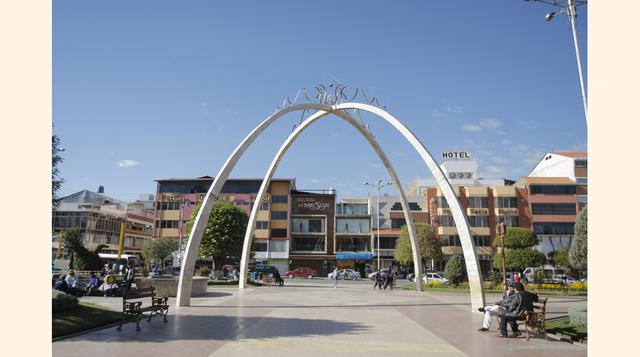 ¿Cuáles son sus tres principales compromisos para generar espacios de coordinación efectiva con los Gobiernos regionales y hacer más eficaz la política social?