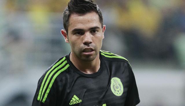 George Corral |Por la derecha de la defensa estaría Corral, jugador del América. Este defensor es clave para el equipo, ya que trepa mucho a la hora de atacar. Su precio está por arriba del millón 600 mil dólares. (AFP)