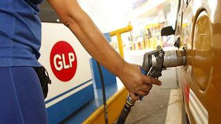 Precios de referencia mayoristas de gasolinas de alto octanaje bajan y suben las de bajo octanaje