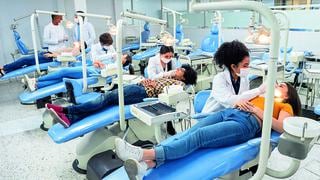 Oferta de servicios dentales casi triplica la demanda a nivel nacional