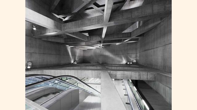 Arquitectura Pública: Estaciones Gemelas, Hungría. (Foto: ArchDaily)