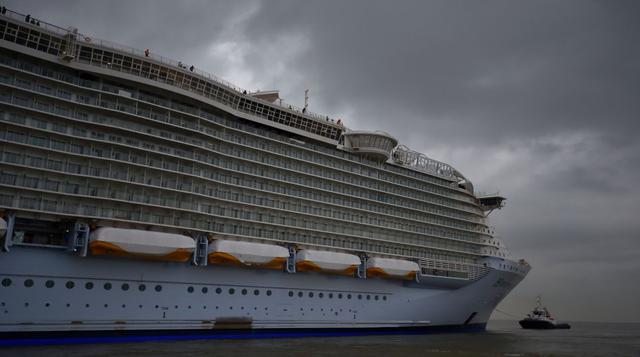 El Harmony of the Seas mide 362 metros de (largo) por 66 de  (ancho), y nueve metros de calado. Podrá transportar a más de 6.000 pasajeros y más de 2.000 miembros de la tripulación.