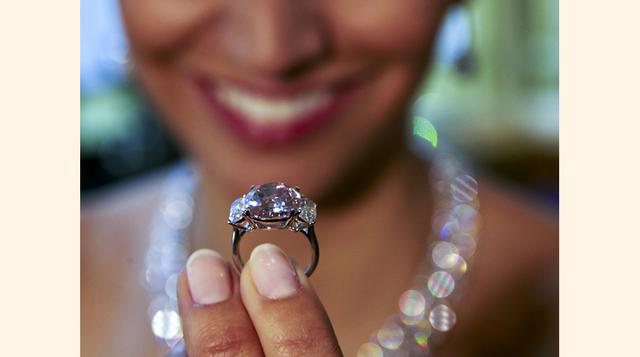 El diamante rosa de la princesa Matilde Bonaparte es considerado extremadamente raro y muy valioso por su corte, una versión clásica no modificada de talla cojín, dijo la agencia AP. (Foto: Reuters)