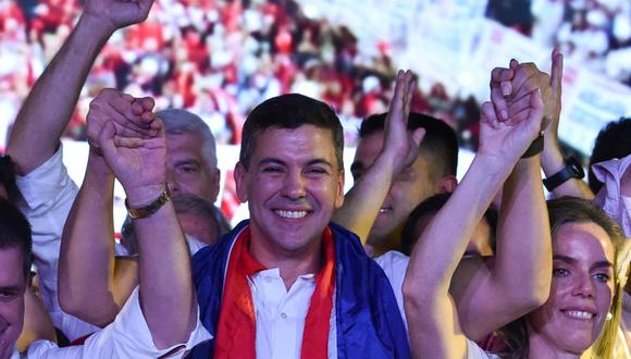 Santiago Peña, del Partido Colorado, ganó las elecciones presidenciales en Paraguay, realizadas el domingo 30 de abril | Foto: NORBERTO DUARTE / AFP