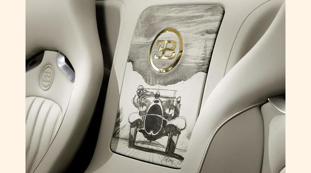 En el interior de la cabina encontrarás acabados en diferentes cueros contrastantes, y los paneles de las puertas tendrán hermosos estampados, motivos de legendarias carreras de coches. (Foto: Megaricos)