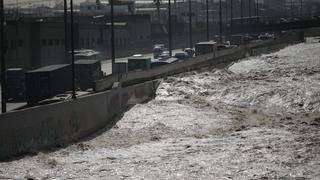 Lima Expresa asegura que muro en el río Rímac no presenta debilitamiento, pese a filtración de agua