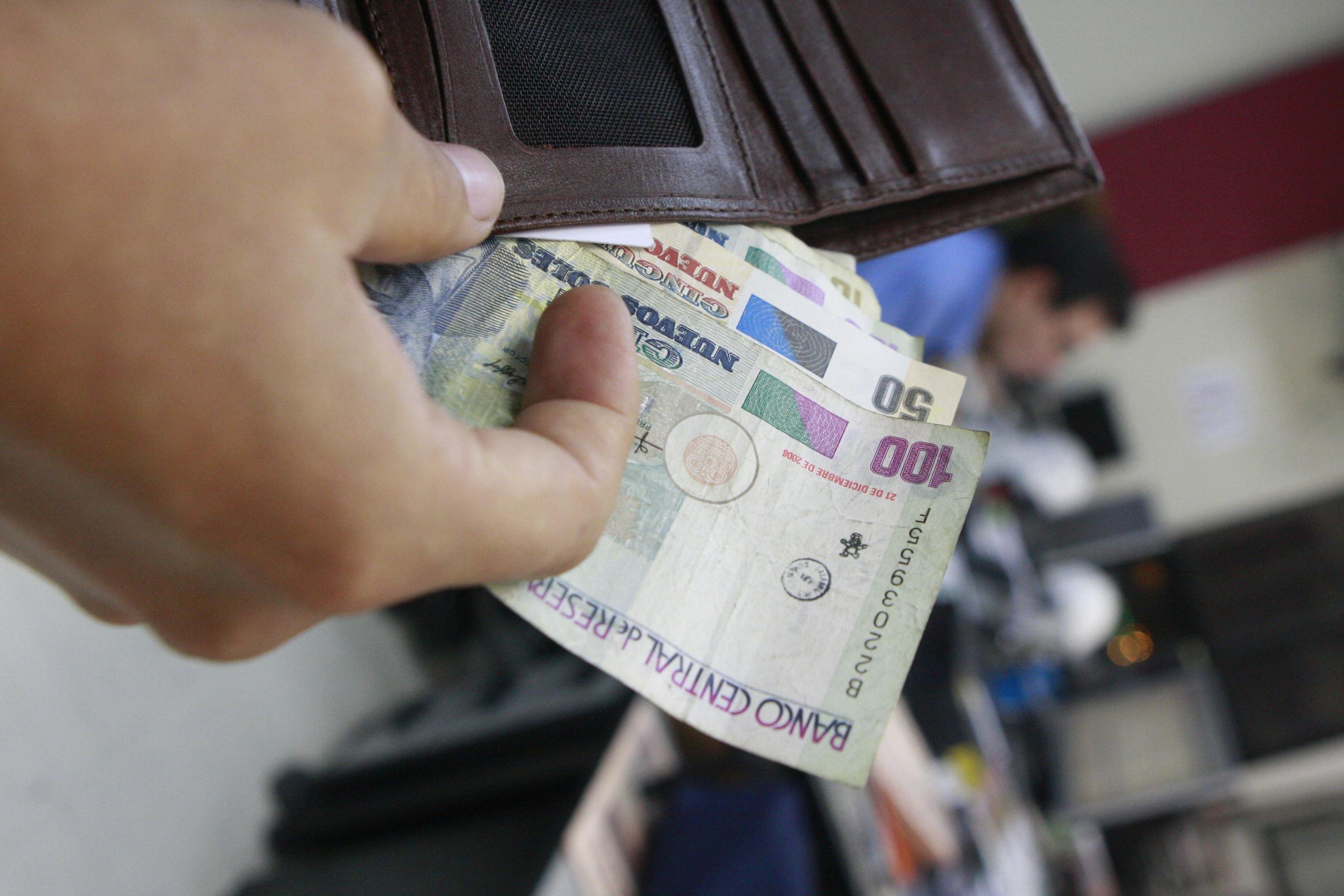 Los créditos de consumo incluyen los préstamos personales de libre disponibilidad, el préstamo para comprar electrodomésticos o materiales de construcción, y finalmente el crédito vehicular. (Foto: USI)