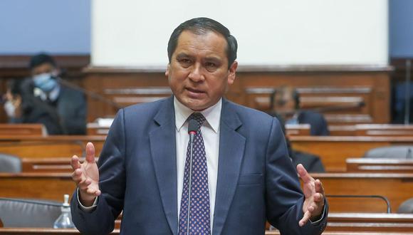 Flavio Cruz, de Perú Libre, dijo que le interesa poco si logran 87 votos para remover a la JNJ. (Foto: Congreso)