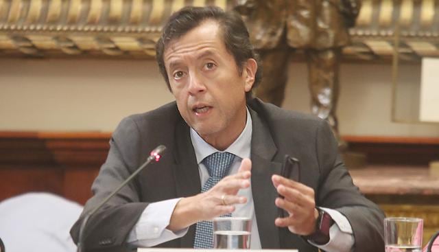 David Tuesta, ministro de Economía. Renunció el 4 de junio de 2018 a raíz de las idas y vueltas del Gobierno respecto al aumento del ISC a las gasolinas, autos nuevos, gaseosas, bebidas alcohólicas y cigarros. (Foto: GEC)