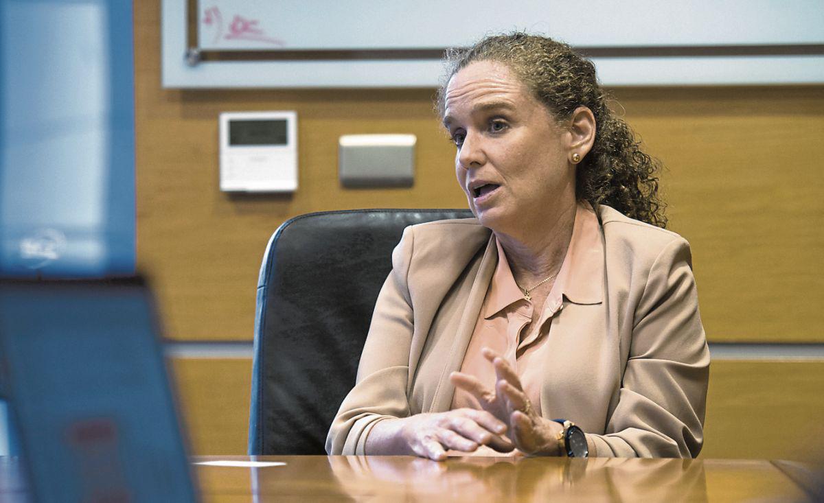 Aporte. El bono a una persona se puede volver un gasto público perenne si no se mantiene el puesto de trabajo. (Foto: Bloomberg)