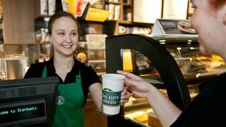 Starbucks destinará US$ 1,000 millones para subir sueldos pero no incluirá a sindicalizados