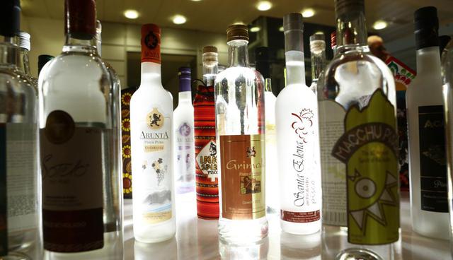 FOTO 5 |  Cada partido es transmitido en directo y se ofrece al público diversos productos peruanos.  (Foto: Promperú)