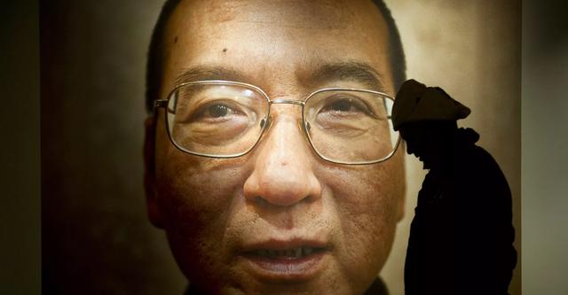 Foto 3 | Desde 1901, cinco galardonados con el Premio Nobel de Paz no han podido asistir a la ceremonia en Oslo. Uno de ellos fue el disidente chino Liu Xiaobo, quien estaba encarcelado en el 2010. (Foto: Getty)