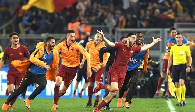 FOTO 19 | Manchester City es vestido por Nike.