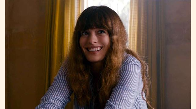 'Colossal', De Nacho Vigalondo. Por algún extraño motivo, todos los gestos que hace Anne Hathaway son replicados en la otra punta del mundo por Godzilla. (Foto: msn)