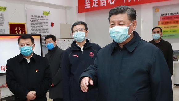 El presidente de China, Xi Jinping, inspecciona el trabajo de prevención y control del coronavirus en Beijing. (EFE).