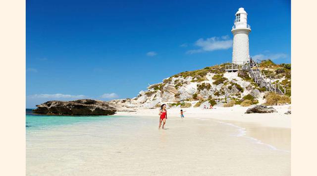 Pinky´s Eco retreat & beach club on Rottnest Island, Australia Occidental; Comienza en el verano del hemisferio sur de 2017, el retiro de acampada de lujo cuenta con decenas de tiendas de acampada para familias y mochileros.(foto: Grant Taylor).