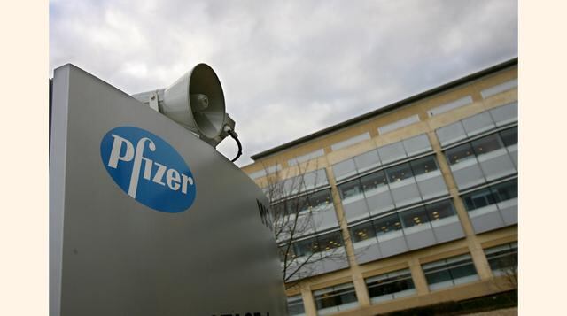 En noviembre de 1999, la farmacéutica Warner-Lambert se unió a Pfizer Inc de Estados Unidos a cambio de US$ 89,000 millones. (Foto: Bloomberg)