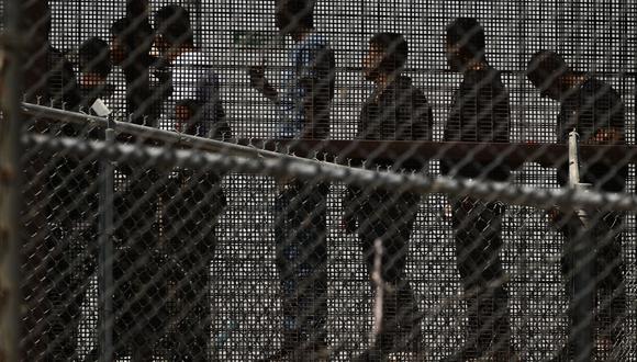 El 11 de mayo de 2023, EE. UU. puso fin oficialmente a su emergencia por Covid-19 de 40 meses, descartando también la ley del Título 42, una herramienta que se ha utilizado para evitar que millones de migrantes ingresen al país. (Foto de Patrick T. Fallon / AFP)