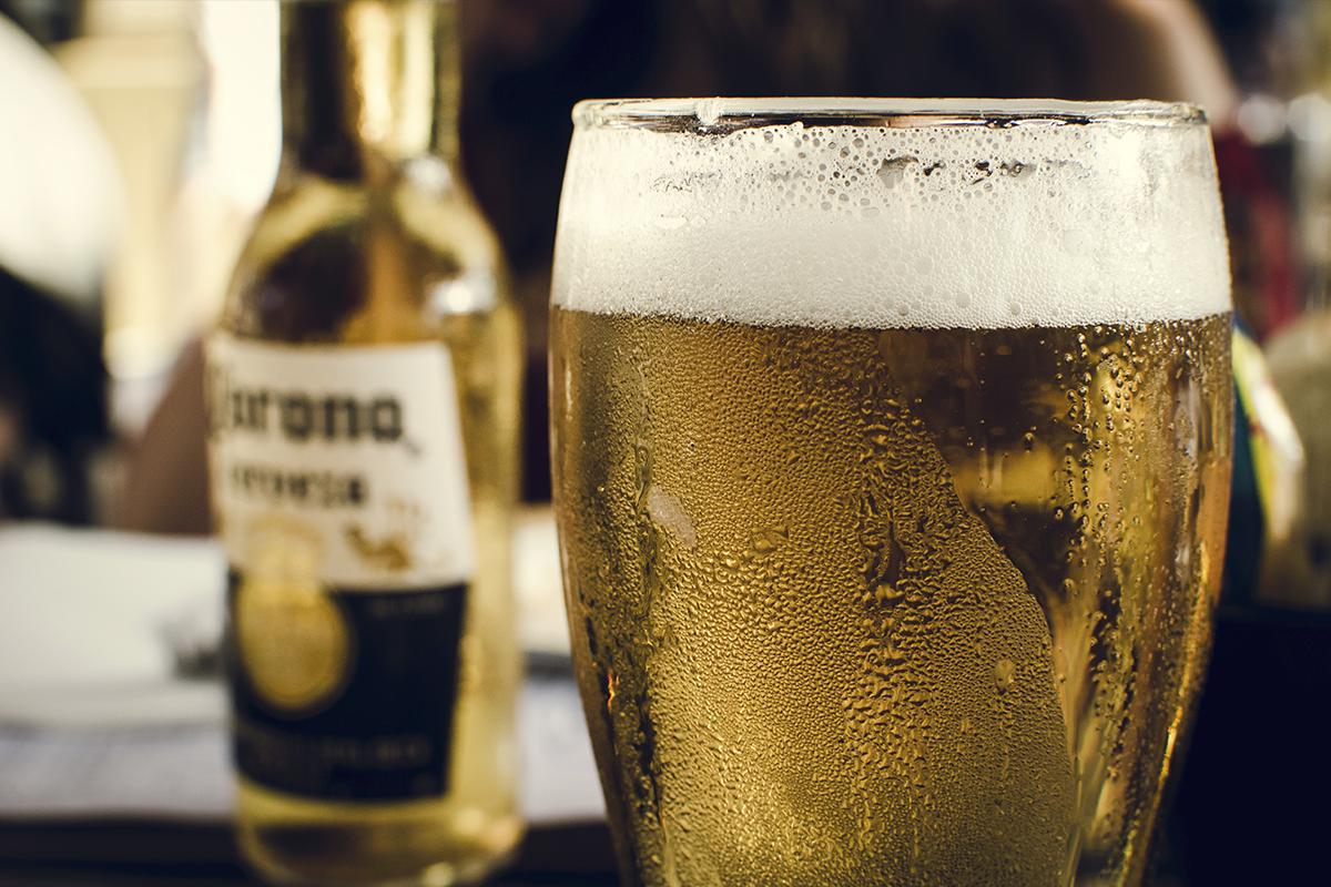 Constellation Brands es propietario de las marcas Corona, Negra Modelo y Pacífico.