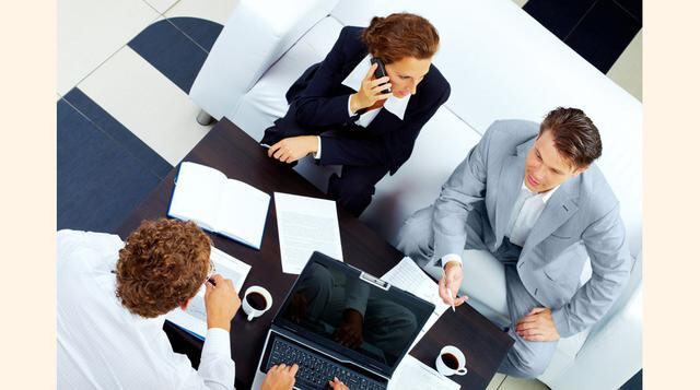 La negociación. Aporta soluciones. Ofrece herramientas al jefe para que pueda argumentar la subida y buscar apoyos. Conviene que te informes sobre cuáles son los sueldos en el mercado para perfiles similares al tuyo. Y, como se trata de dar para recibir a