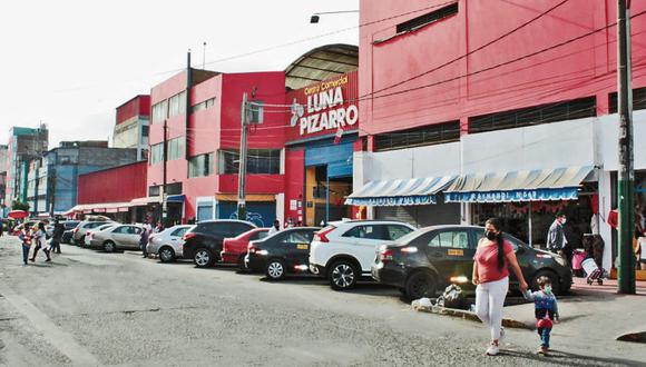 Galerías. Actualmente en el conglomerado comercial Luna Pizarro hay 28 galerías establecidas. (Foto: Difusión)