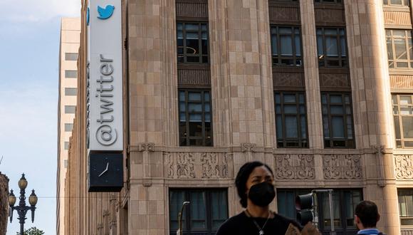 Peatones frente a la sede de Twitter en San Francisco, California, EE.UU., el jueves 6 de octubre de 2022. Photographer: David Paul Morris/Bloomberg